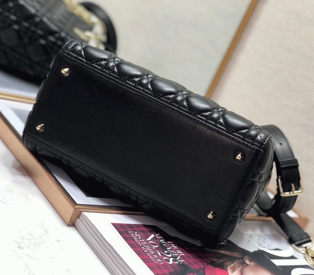 D10r Lady D10r Medium Bag Fake in Black Cannage Lambskin