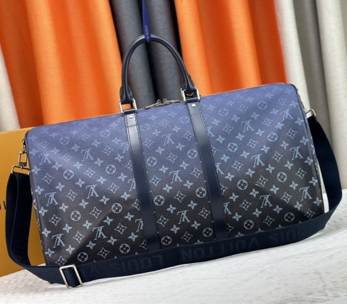 L0vis Vvtt0n Monogram Gradient Canvas Keepall Bandouliere 55 In Navy Blue