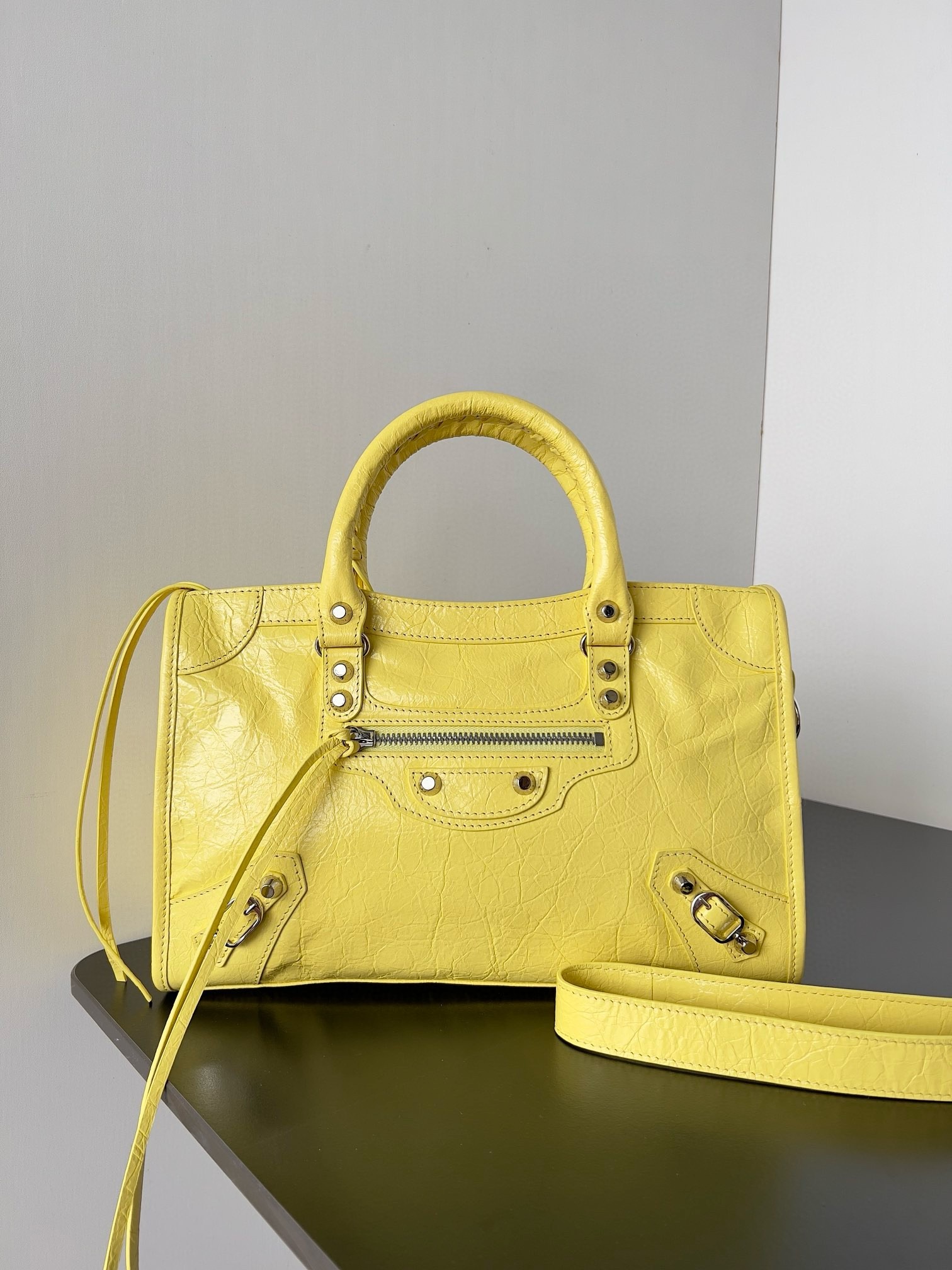 Knockoff Ba1en*iaga Le City Small Bag Yellow Arena Lambskin