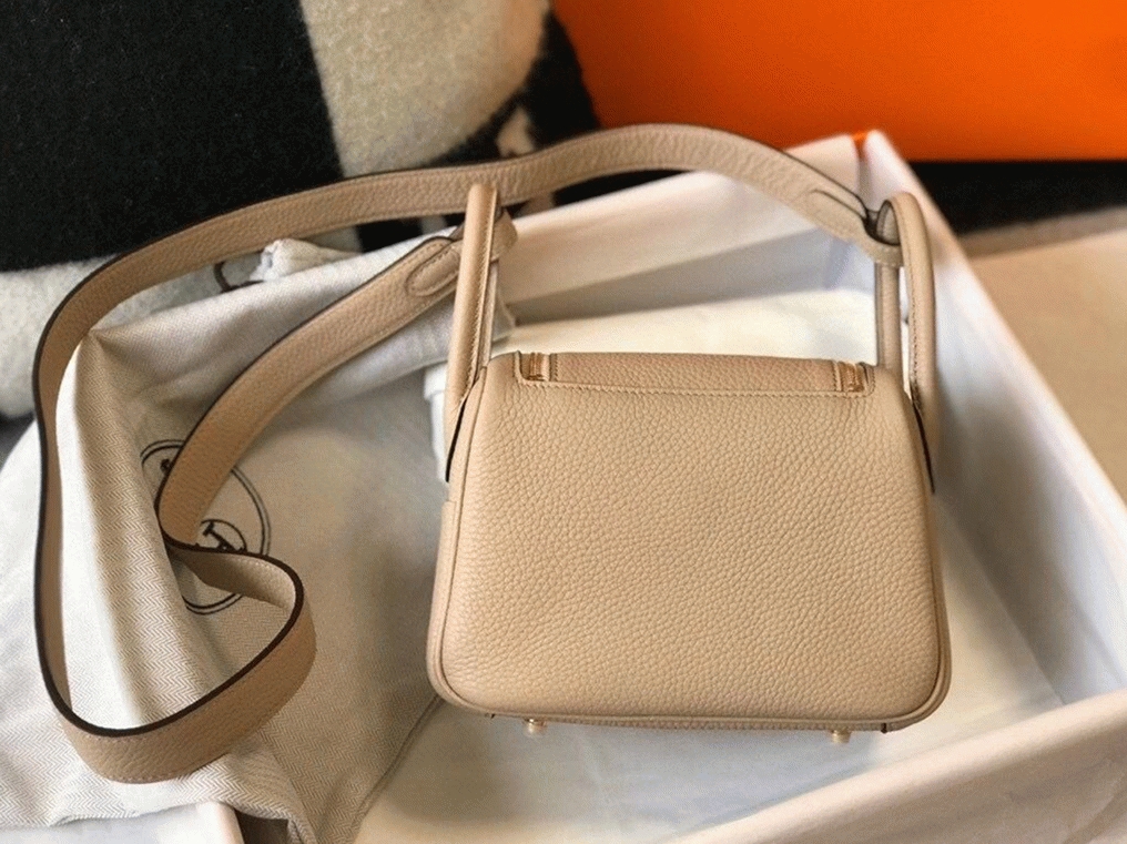 Top replica H**me5 Lindy Mini handbag in trench color