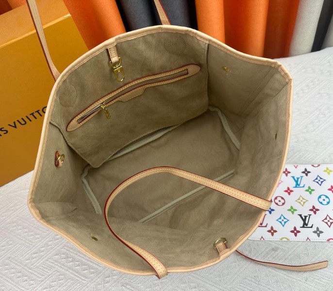 LV X TM Multicolored Neverfull MM In White