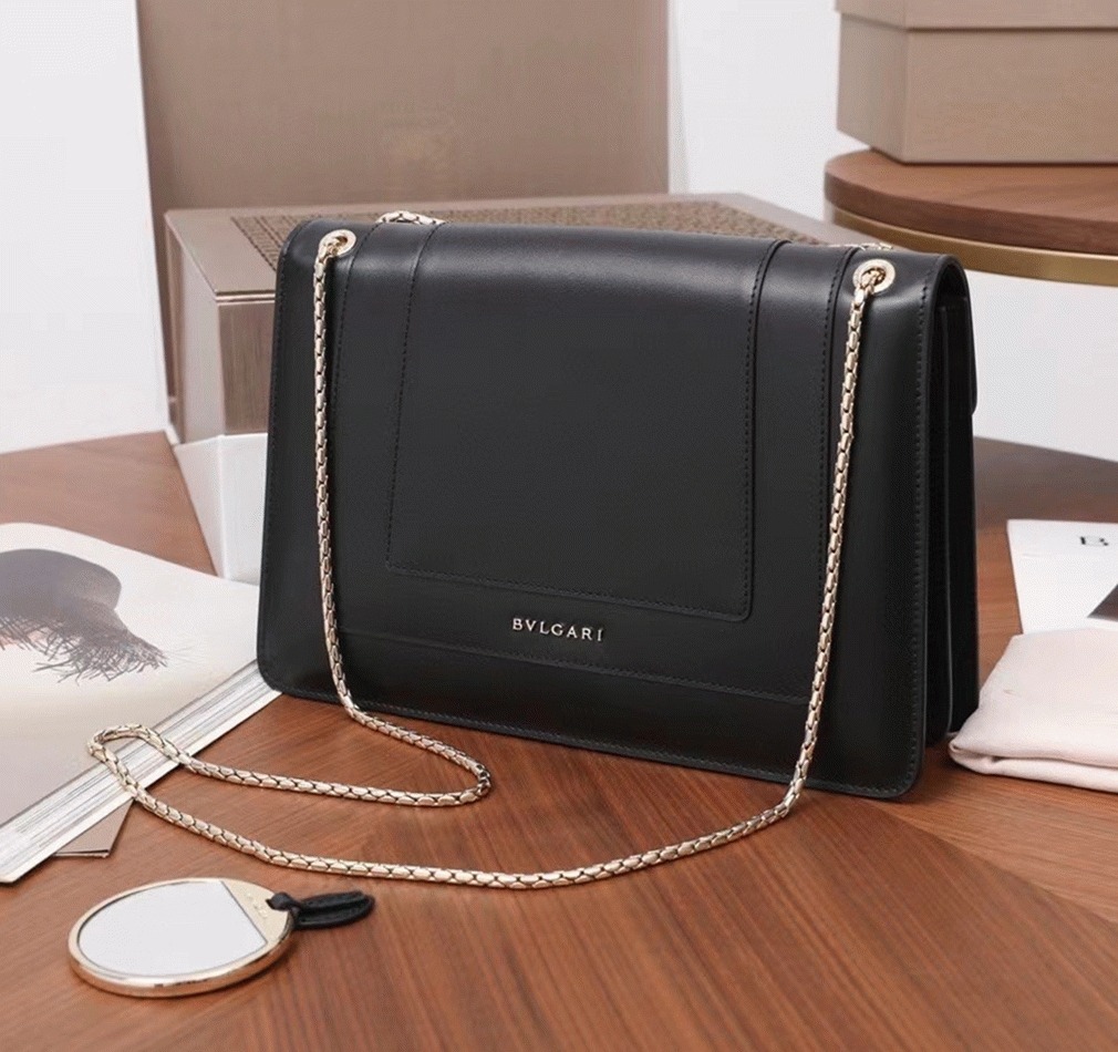 Replica Bv1g*ai Serpenti Forever Large Shoulder Bag Black Calfskin