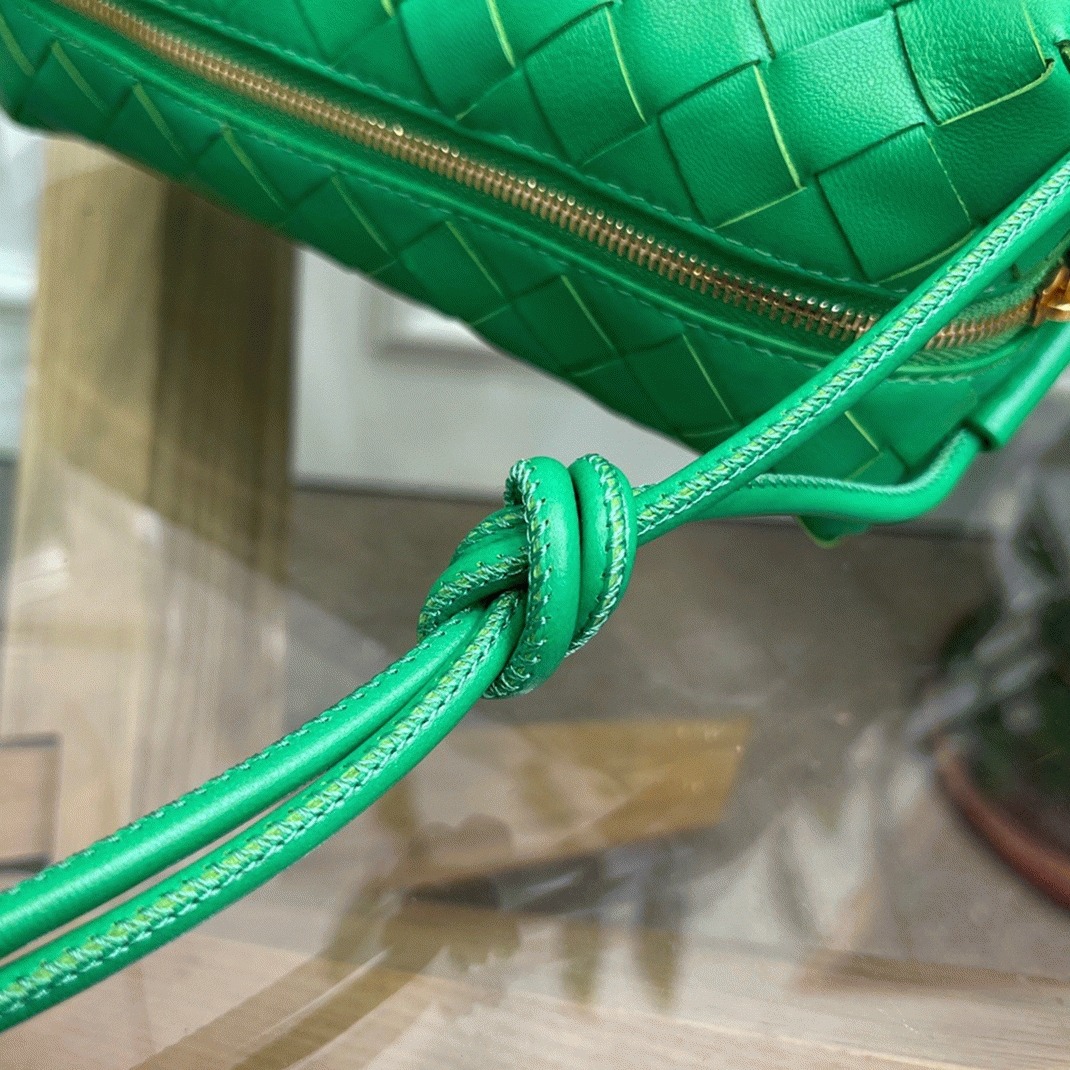 Replica B0tt*ga Ven*ta Loop Small Bag Green