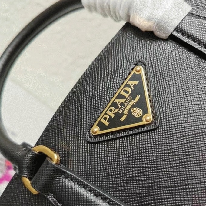 Black Pra*a Galleria Mini Bag Best Replica