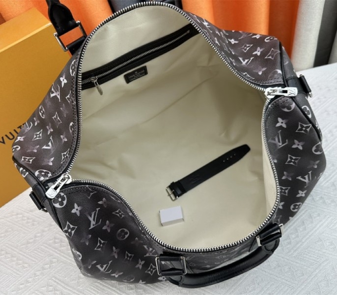 L0vis Vvtt0n Brushed Monogram Leather Keepall Bandouliere 50 In Black
