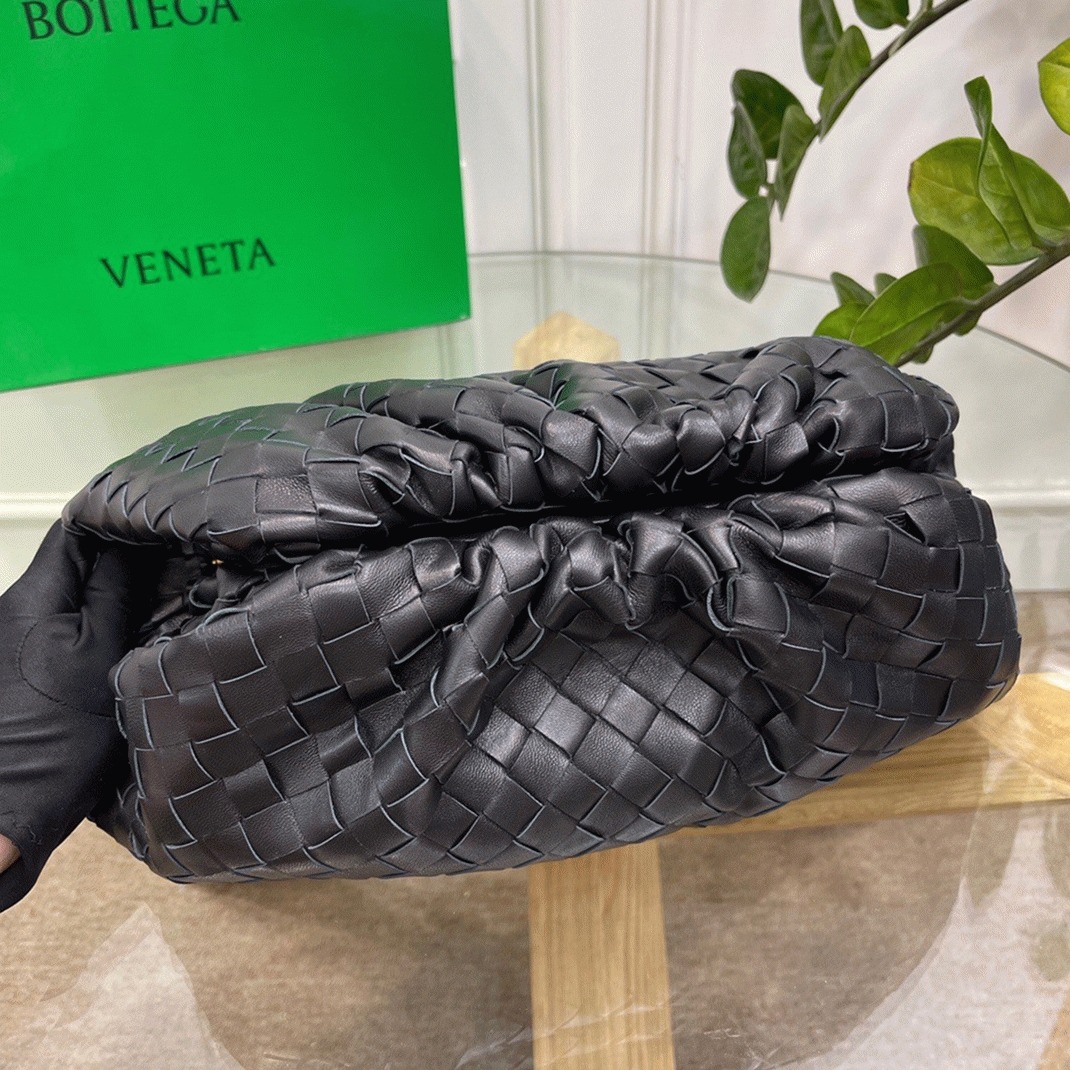 Replica B0tt*ga Ven*ta Large Pouch Clutch Bag Black