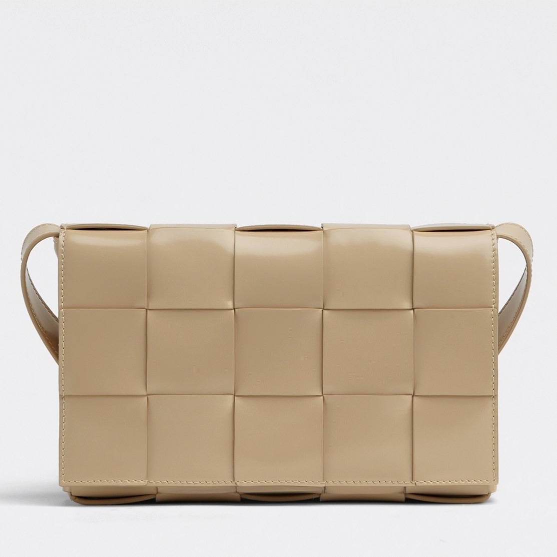 Top Quality Fake B0tt*ga Ven*ta Cassette Bag In Porridge