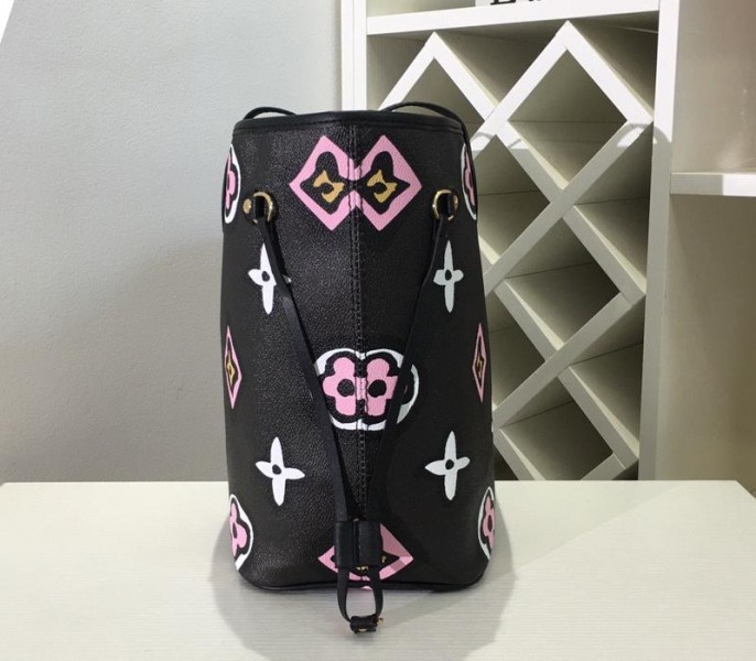 L0vis Vvtt0n Wild At Heart Neverfull MM Bag In Black