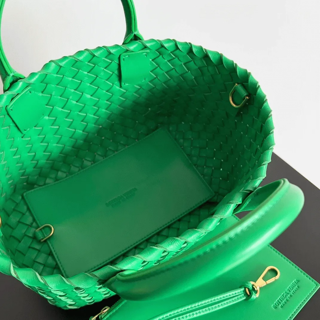 Top Quality Replica B0tt*ga Ven*ta Cabat Mini Bag In Green Intrecciato Lambskin