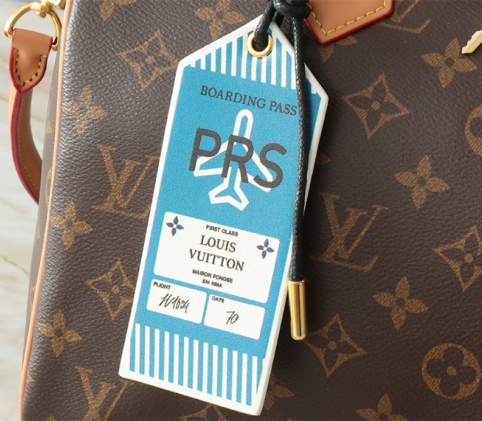 L0vis Vvtt0n Monogram Canvas Soft Speedy 30 Crafty Handbag In Red