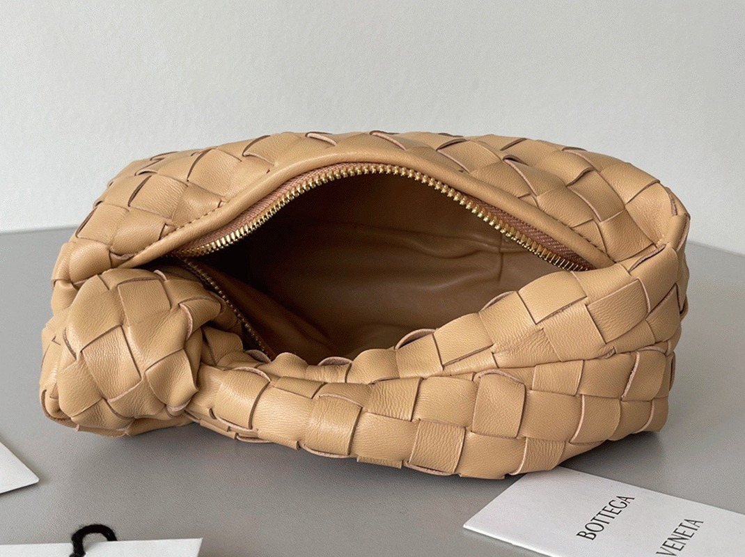 Fake B0tt*ga Ven*ta BV Jodie Mini Bag Almond