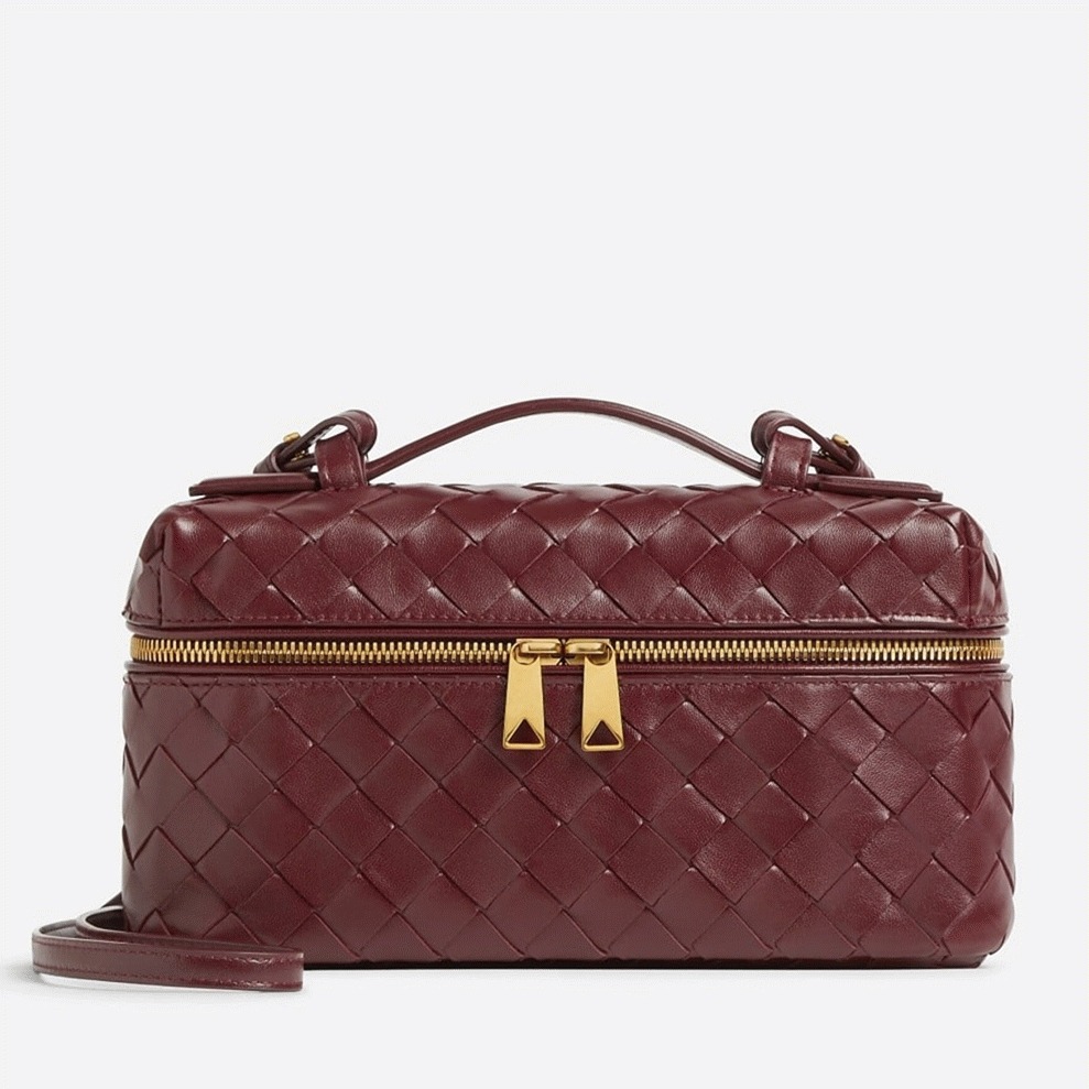 Fake B0tt*ga Ven*ta Bang Bang Vanity Case Cherry