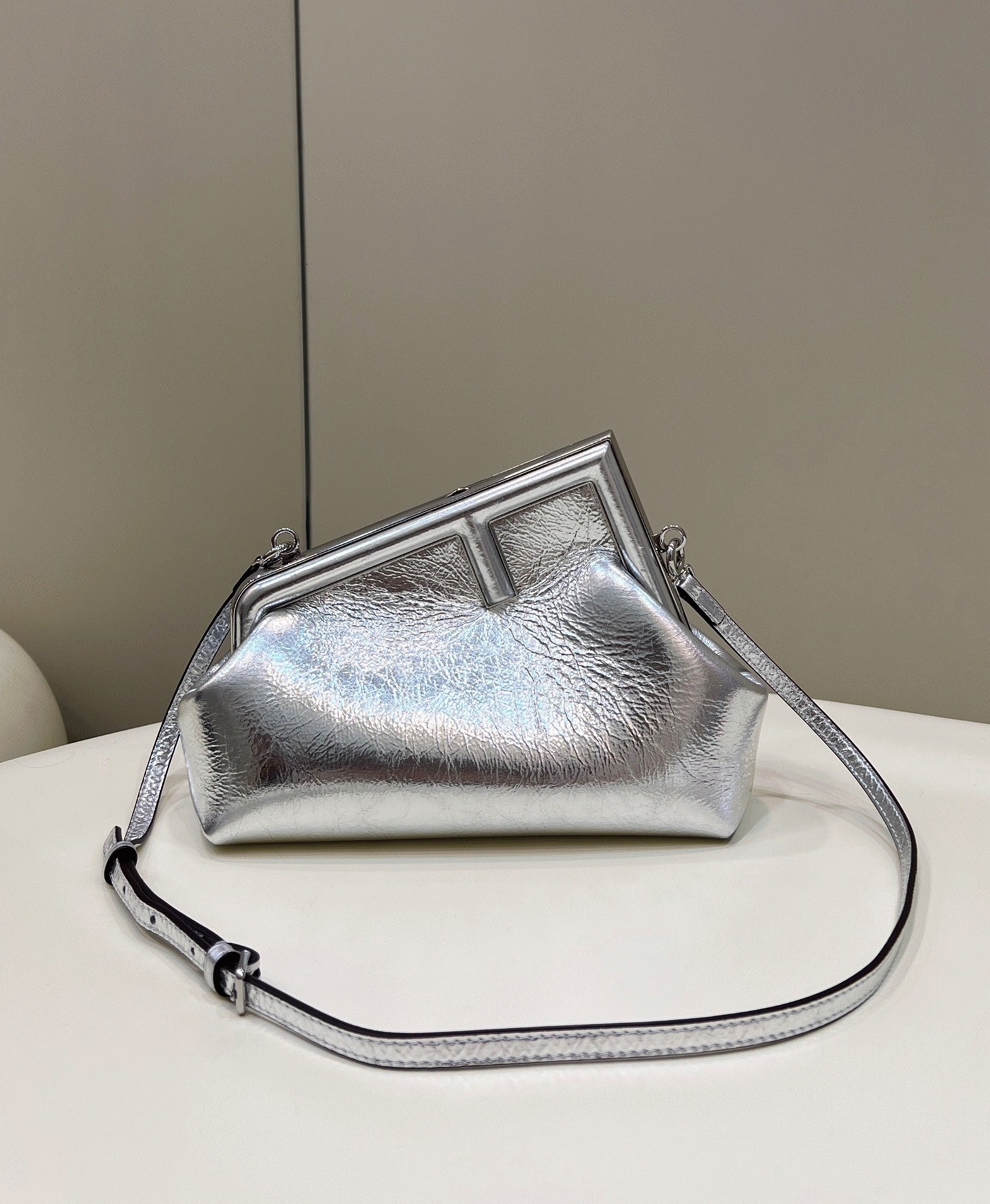 Top Quality Knockoff F**di First Small Bag In Silver