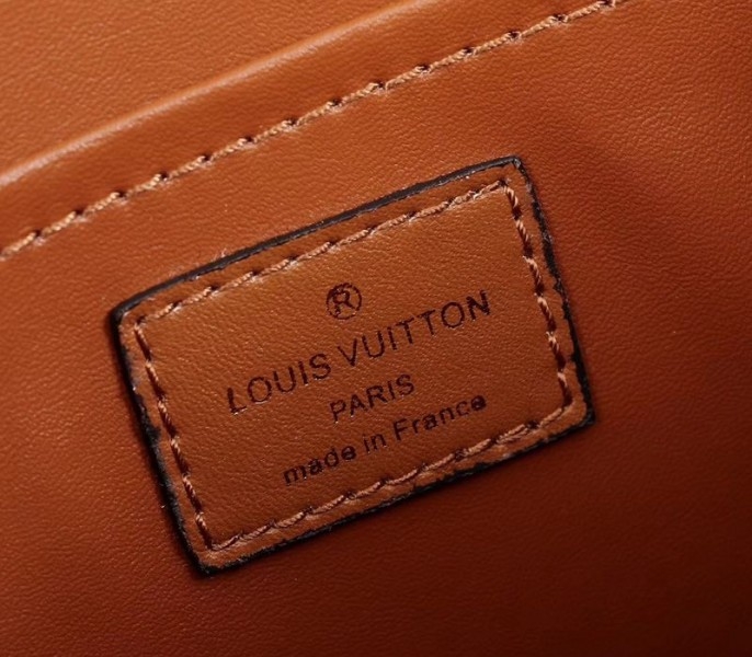 L0vis Vvtt0n Monogram Canvas Dauphine Bag