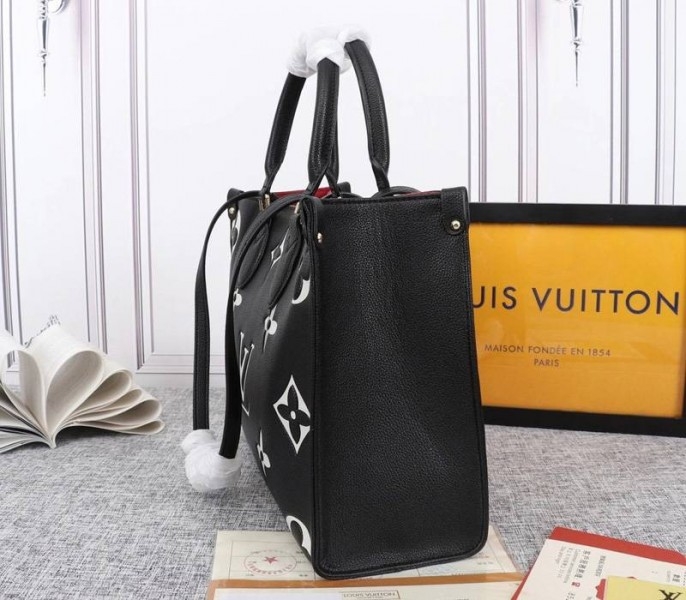 L0vis Vvtt0n Monogram Empreinte OnTheGo MM Tote In Black