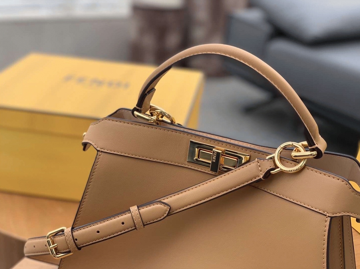Top Quality Fake F**di Peekaboo ISeeU Medium Bag In Beige Calfskin