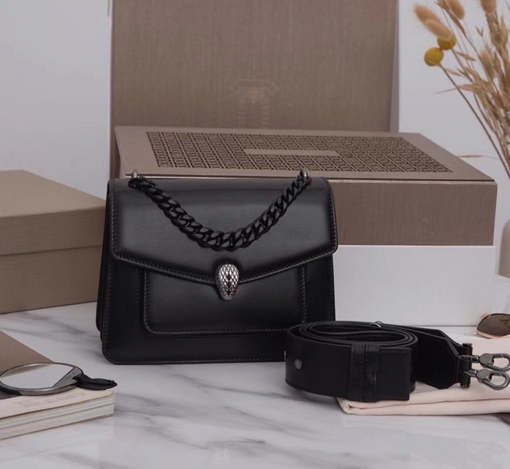 Replica Bv1g*ai Serpenti Forever Small Crossbody Bag with Chain Noir