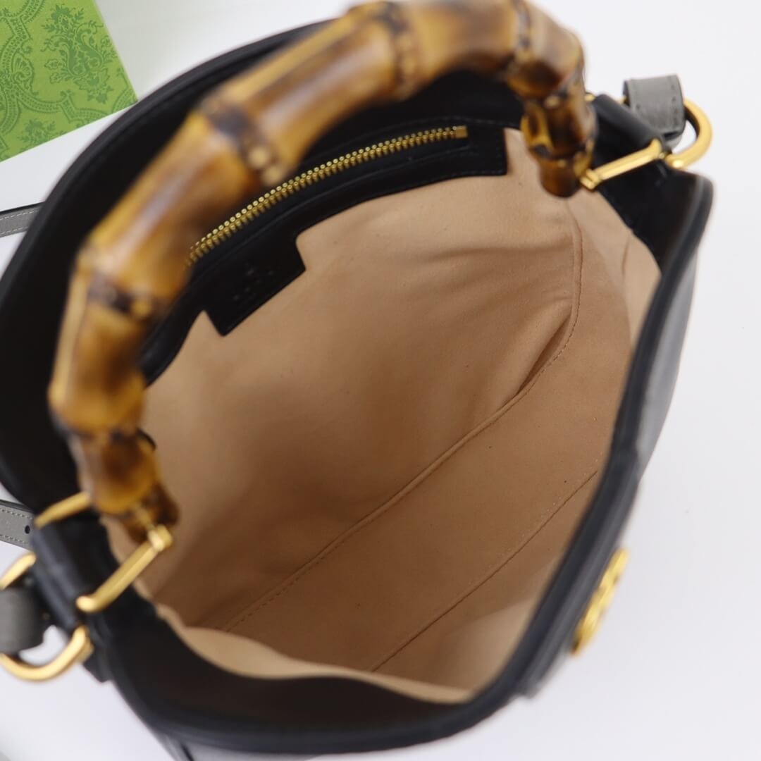 Gvc*1 DIANA SMALL SHOULDER BAG