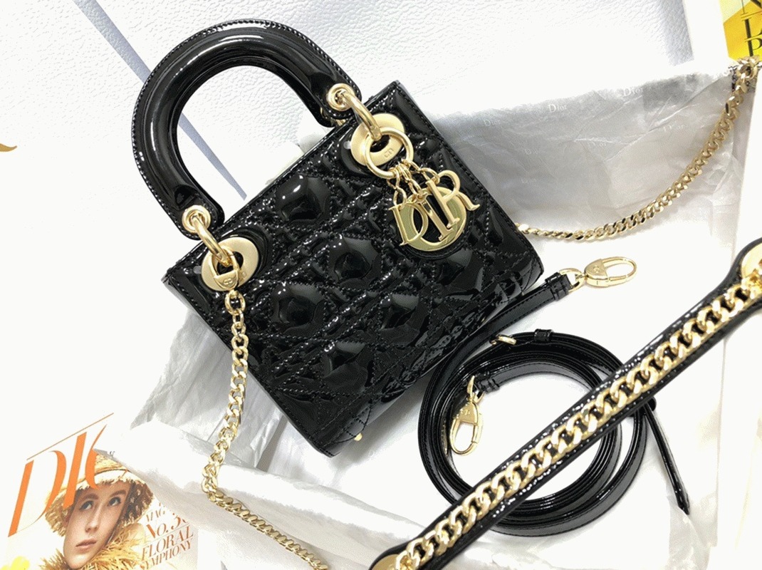 D10r Lady D10r Mini Chain Bag Replica with Chain in Black