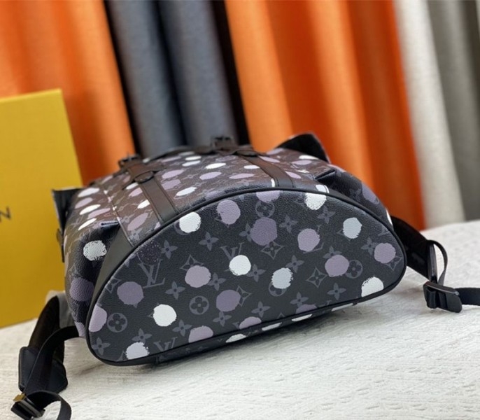 L0vis Vvtt0n X YK Monogram Eclipse Christopher Backpack