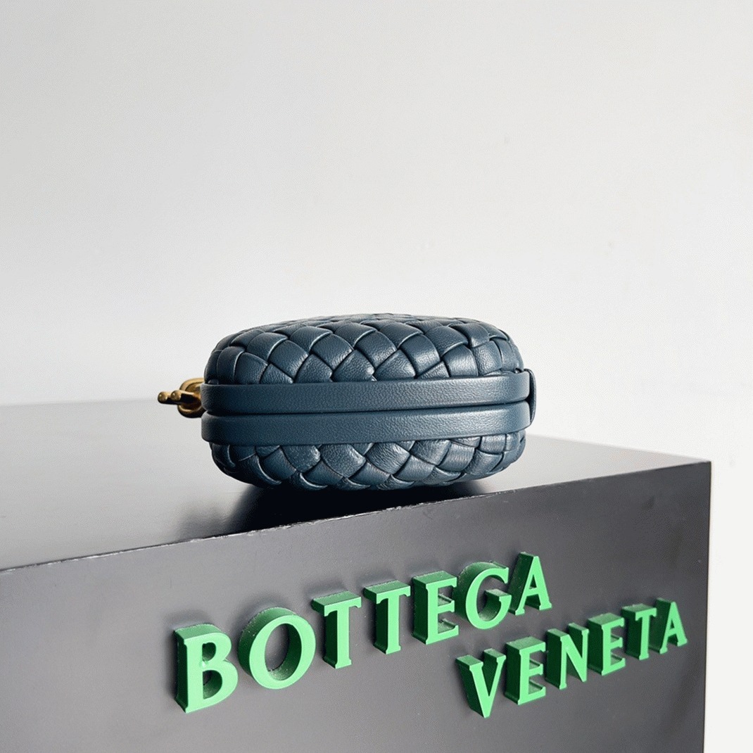 Replica B0tt*ga Ven*ta Knot Minaudiere Clutch Space