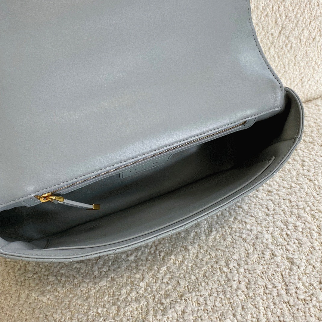 D10r Caro Medium Bag Knockoff in Grey