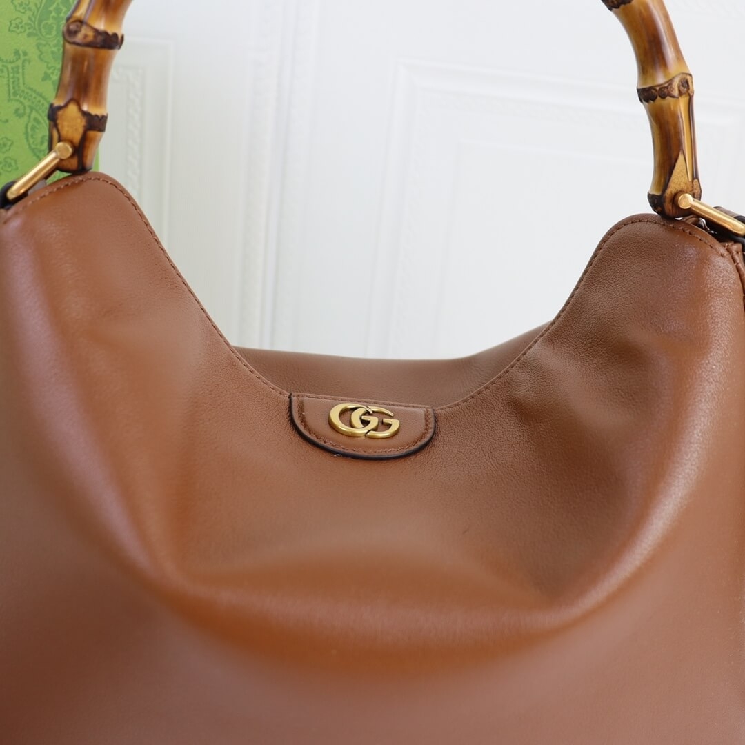 Gvc*1 Diana Medium Shoulder Bag