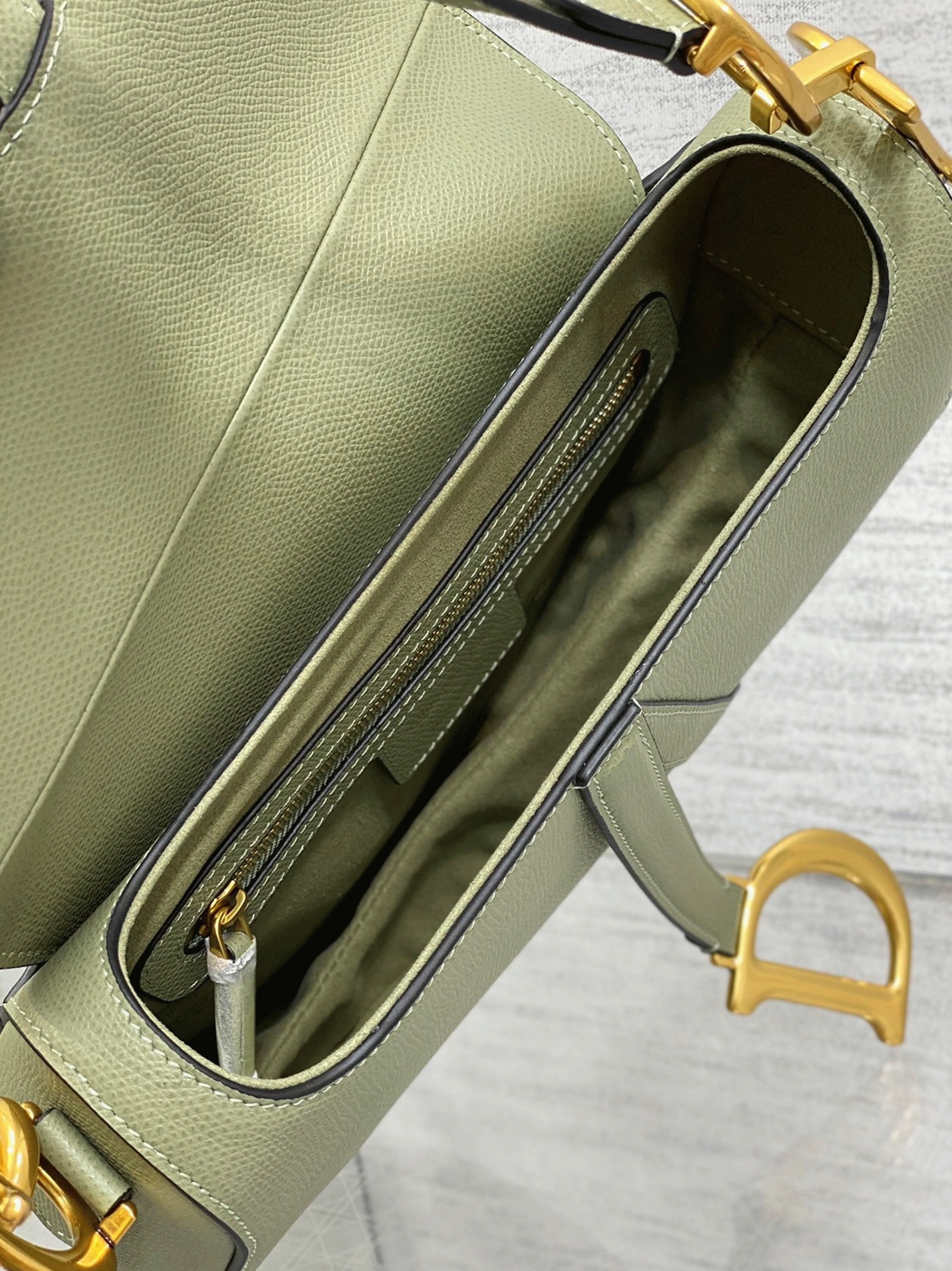 D10r Saddle Bag with Strap Imitation in Ethereal Green Grained Calfskin