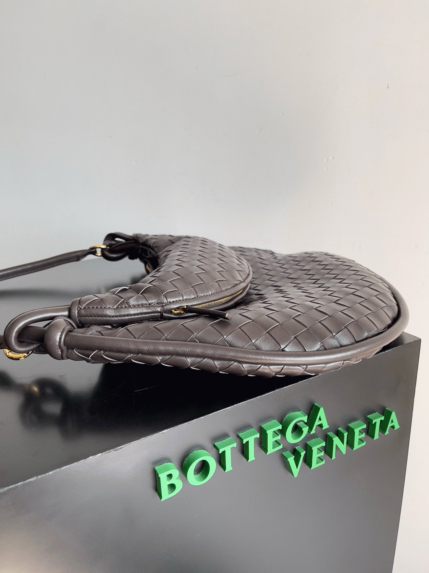 Fake B0tt*ga Ven*ta Gemelli Large Bag Fondant