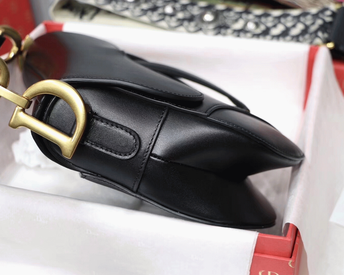 D10r Saddle Bag Fake in Black Smooth Calfskin