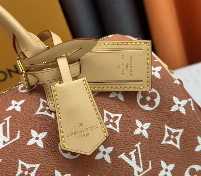 L0vis Vvtt0n Speedy P9 Bandouliere 30 Bag In Camel