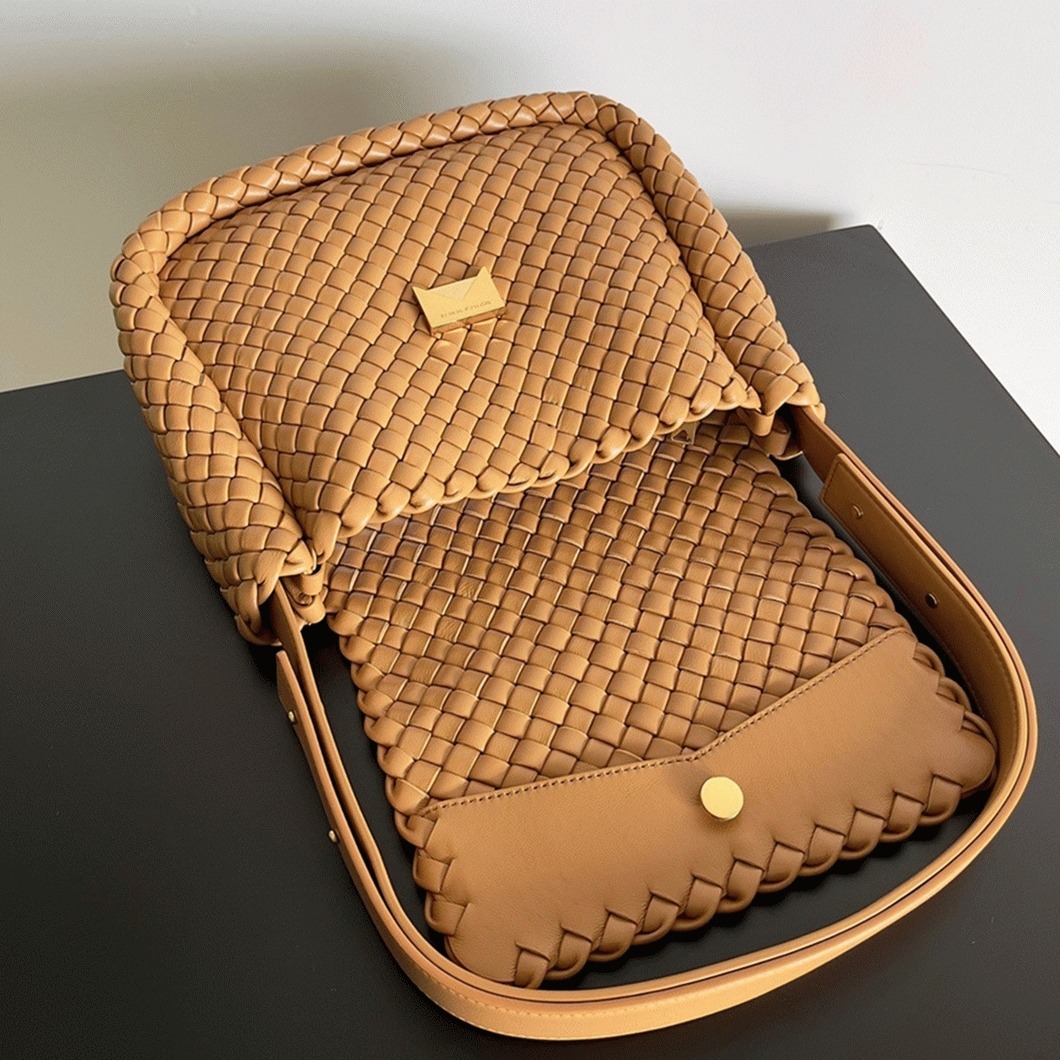 Fake B0tt*ga Ven*ta Cobble Small Bag Caramel