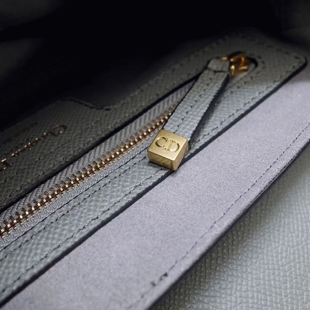 D10r Saddle Bag Fake in Gray Grained Calfskin