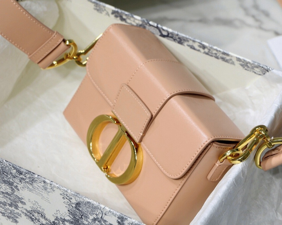 D10r 30 Montaigne Box Bag Fake in Powder Box Calfskin