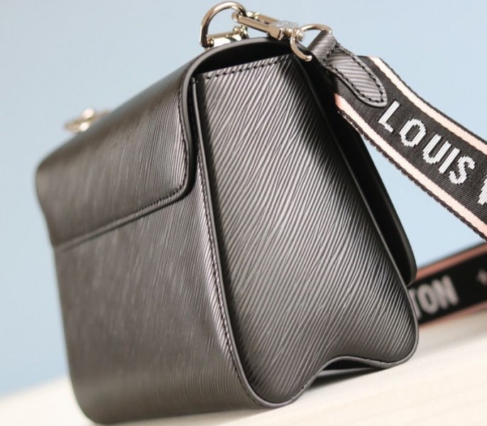 L0vis Vvtt0n Epi Leather Twist MM Bag In Black With Jacquard Strap