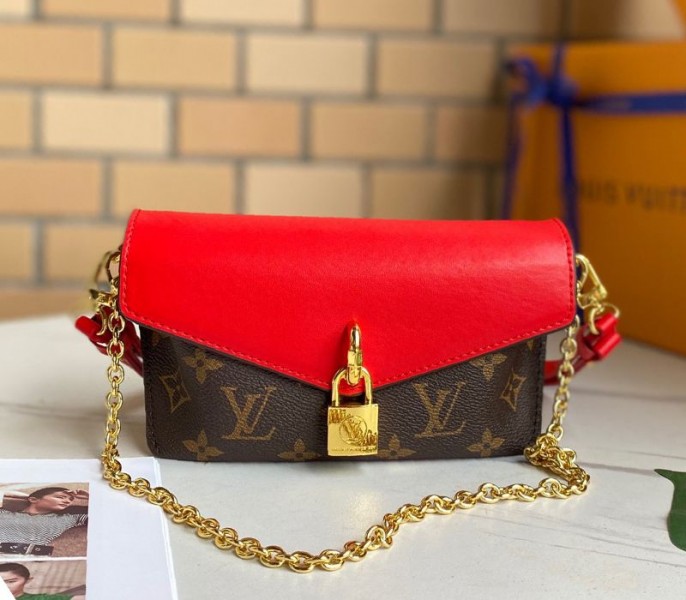 L0vis Vvtt0n Monogram Canvas Padlock On Strap Bag In Red