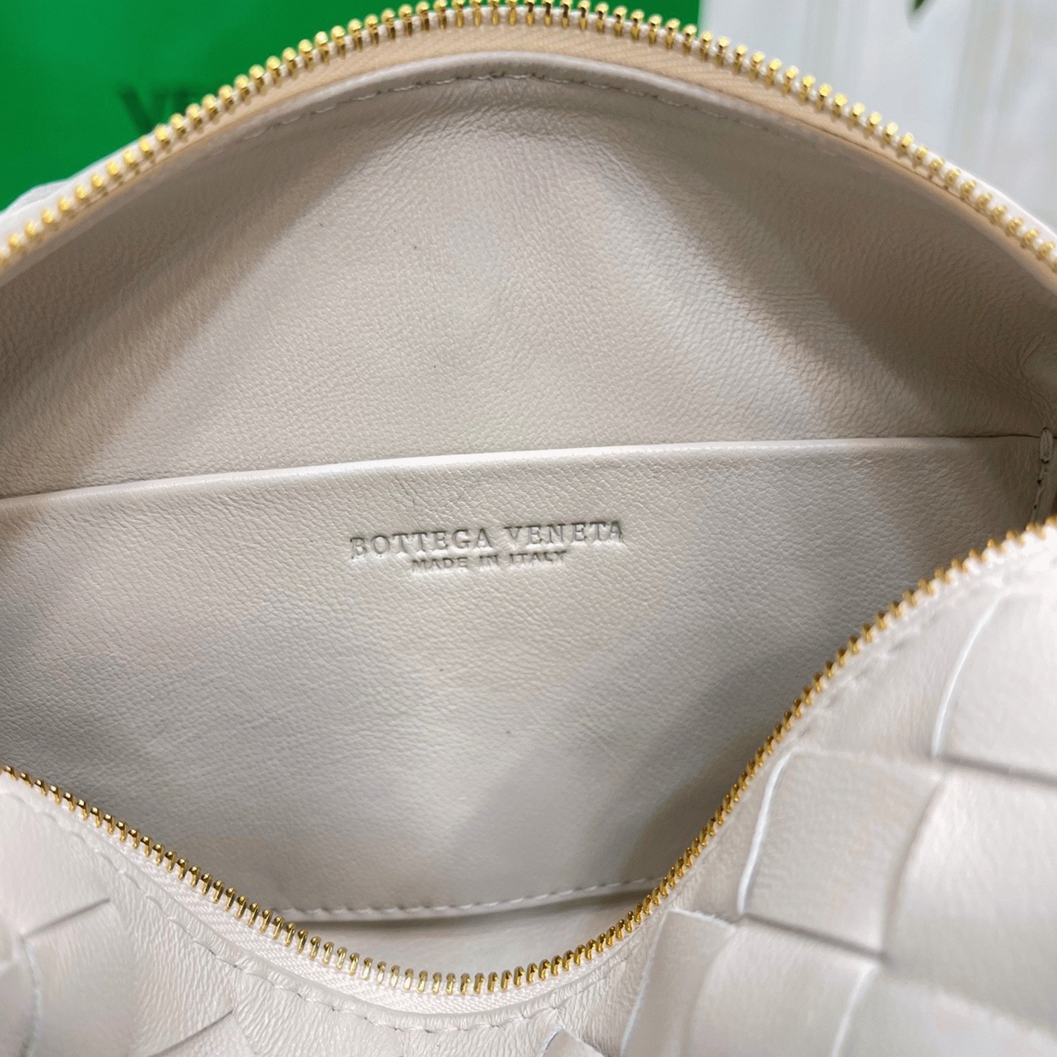 Replica B0tt*ga Ven*ta Loop Mini Bag White