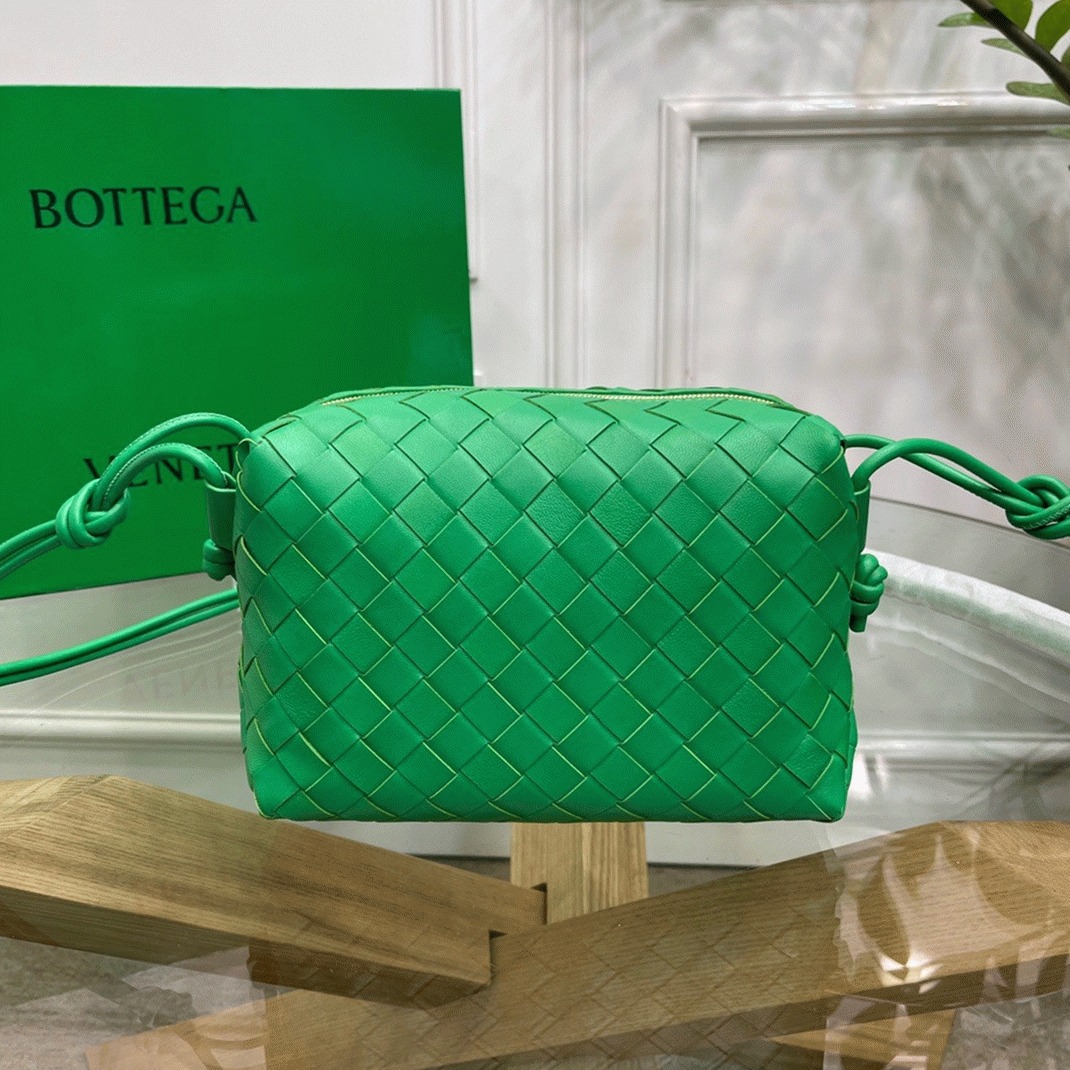 Replica B0tt*ga Ven*ta Loop Small Bag Green