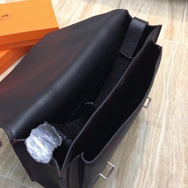 Black Knockoff H**me5 Bicolor Steve Messenger Bag
