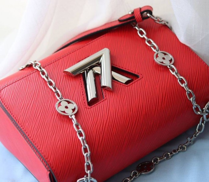 L0vis Vvtt0n Epi Leather Twist MM With Flowers Jewels Chain Bag In Red