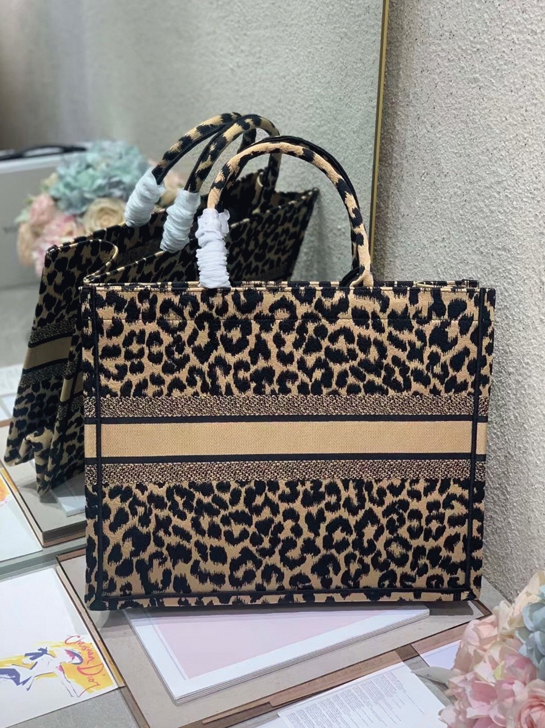 D10r Large Book Tote Bag Fake in Beige Multicolor Mizza Embroidery