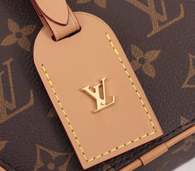L0vis Vvtt0n Monogram Canvas Mini Boite Chapeau