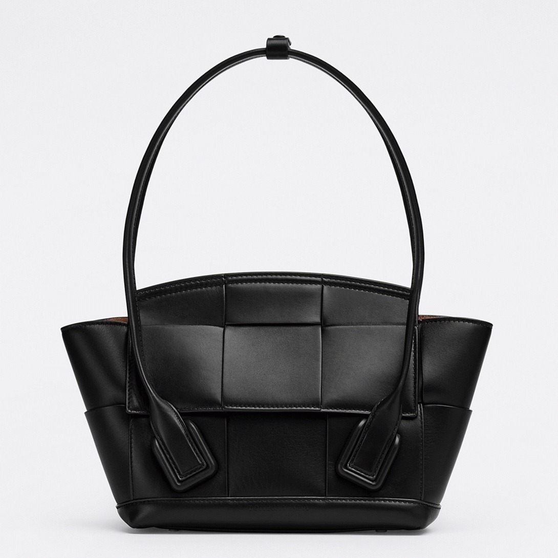 Top Quality Fake B0tt*ga Ven*ta Arco Small Bag In Black Intrecciato Calfskin
