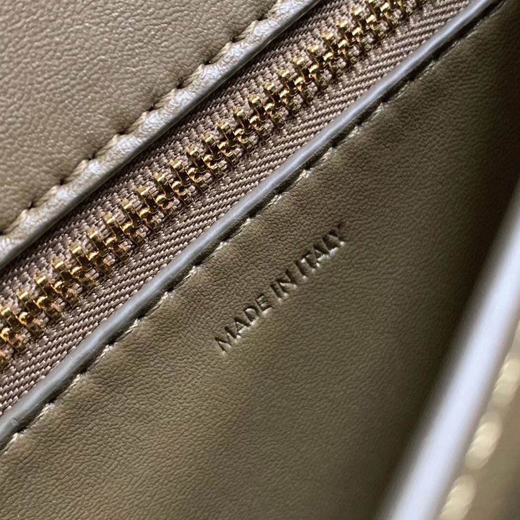 Top Quality Fake Ce1i*e Classic Box Small Bag In Army Green