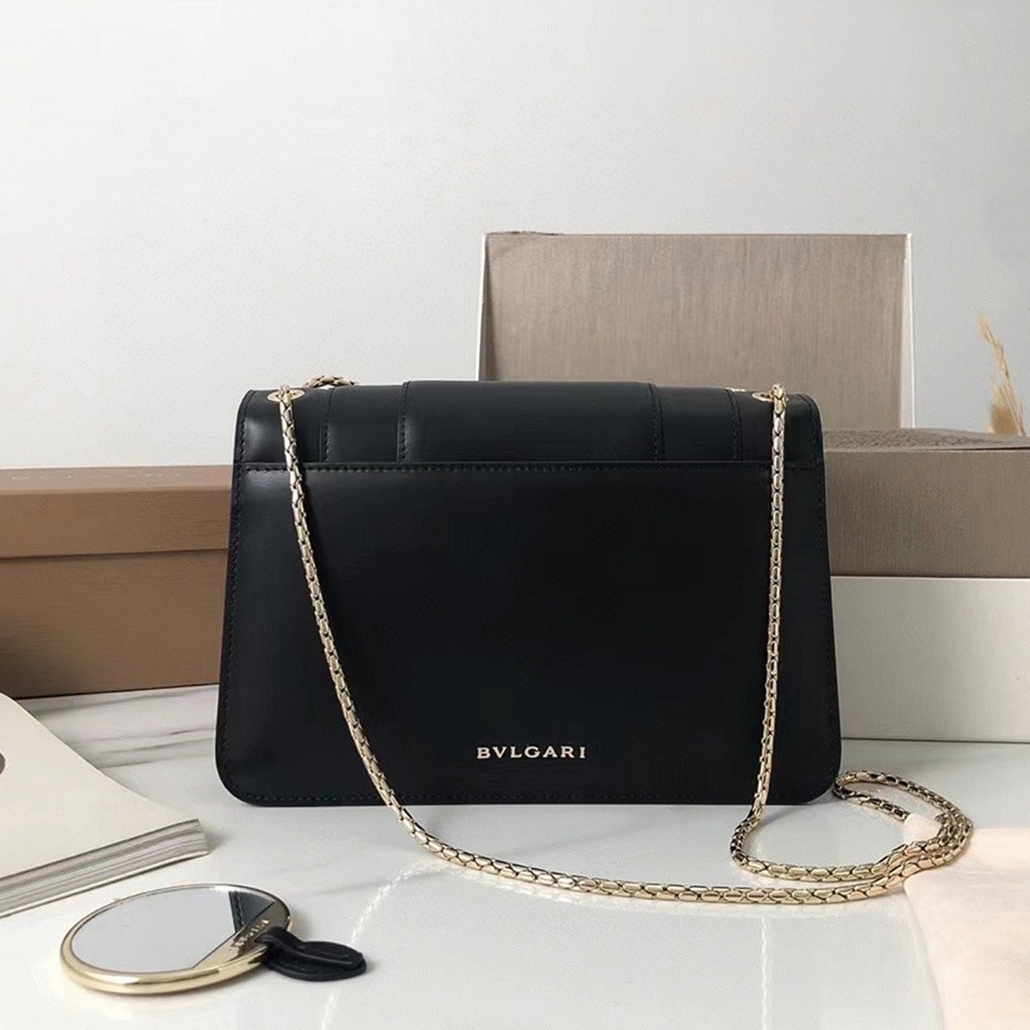 Replica Bv1g*ai Serpenti Forever Medium Shoulder Bag Black Calfskin