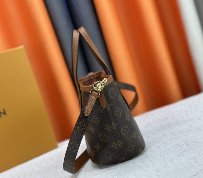 L0vis Vvtt0n Neverfull Bandouliere Inside Out BB Tote In Monogram Canvas And Brown Leather