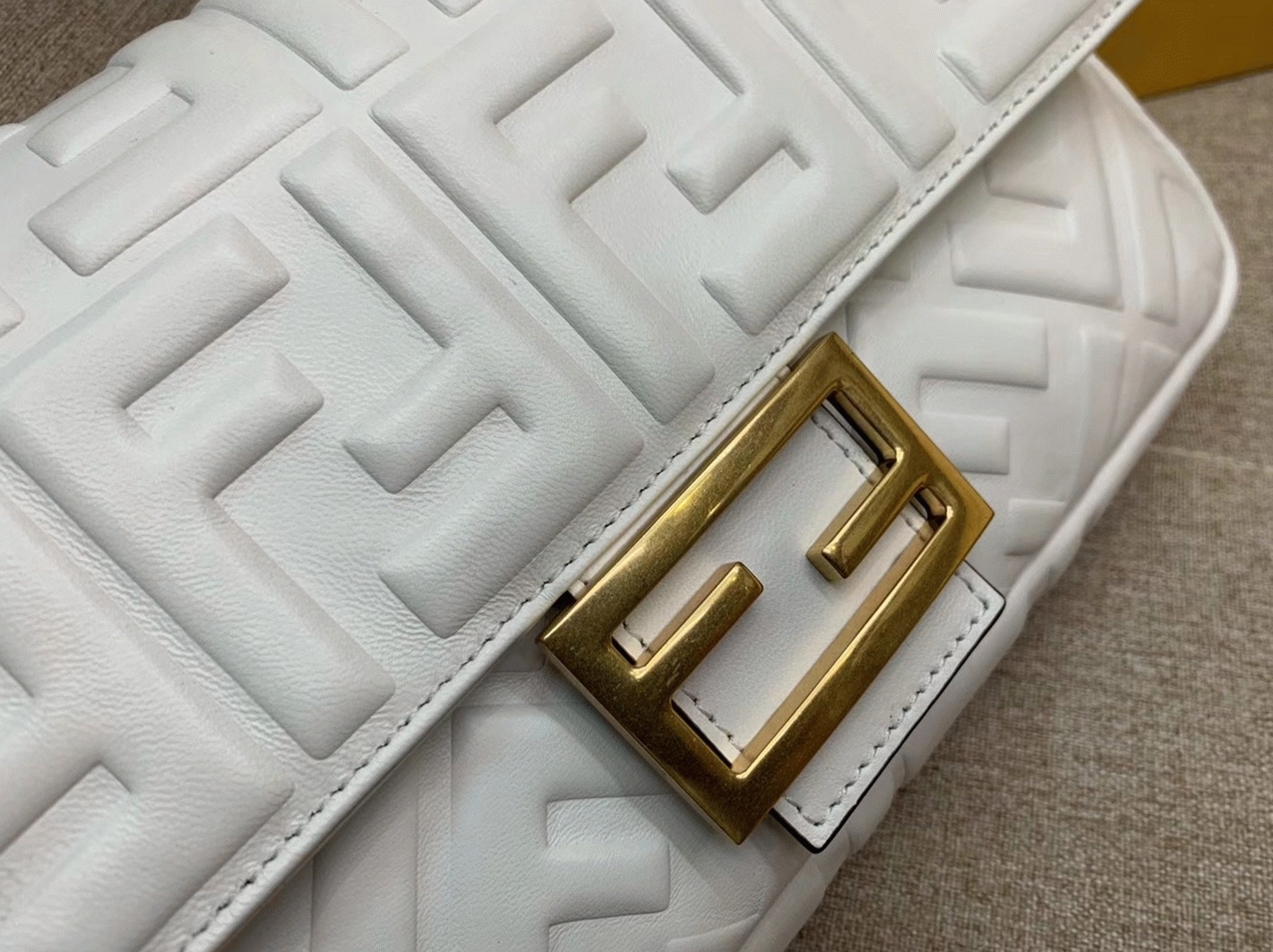 Top Quality Knockoff F**di Medium Baguette Bag In White FF