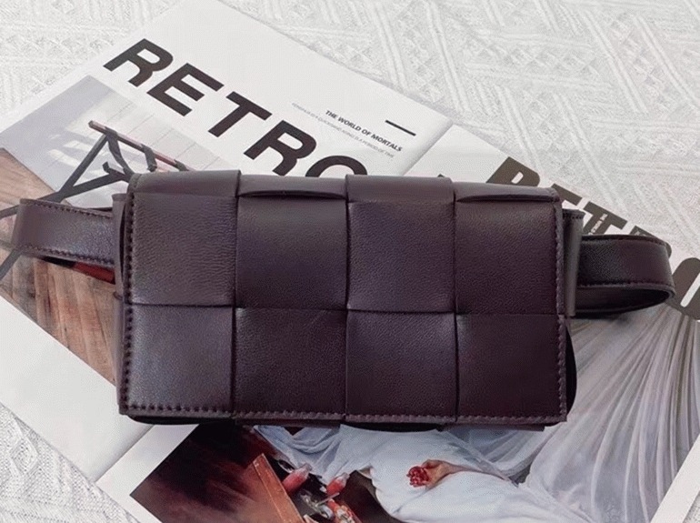 Replica B0tt*ga Ven*ta Cassette Belt Bag Grape