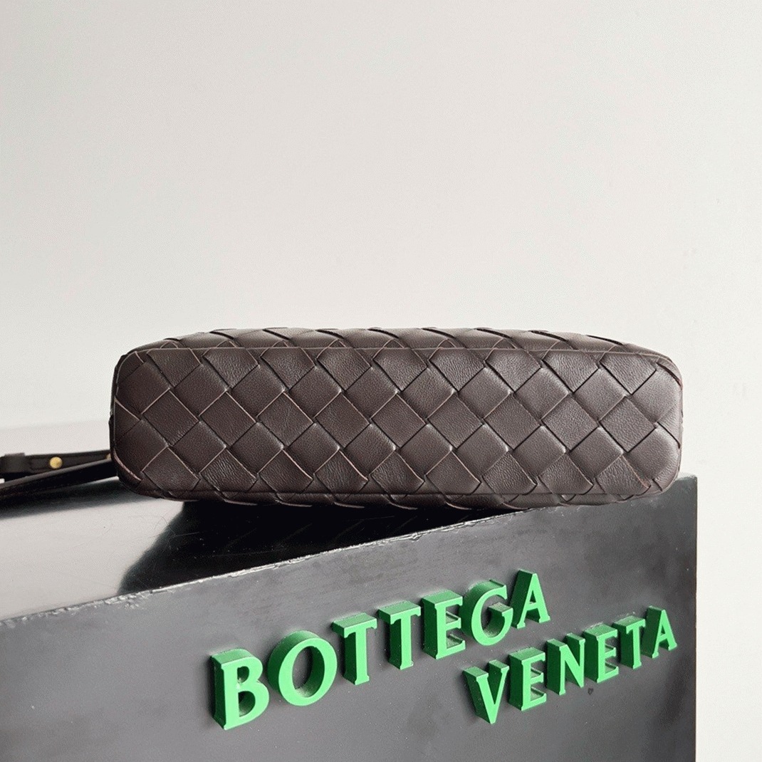 Replica B0tt*ga Ven*ta Bang Bang Vanity Case Fondant
