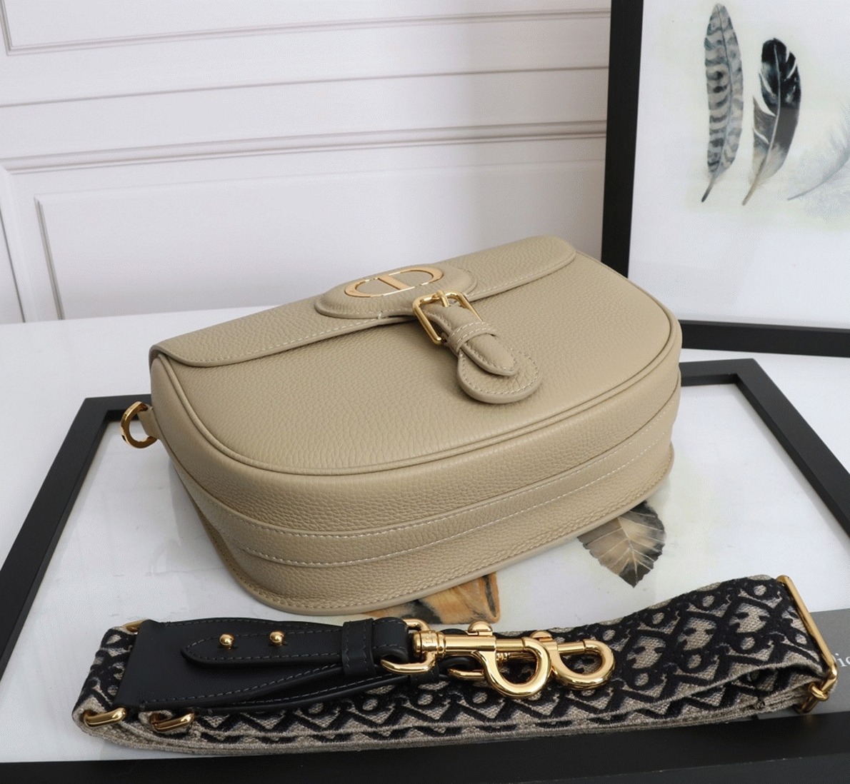 D10r Bobby Large Bag Knockoff in Beige